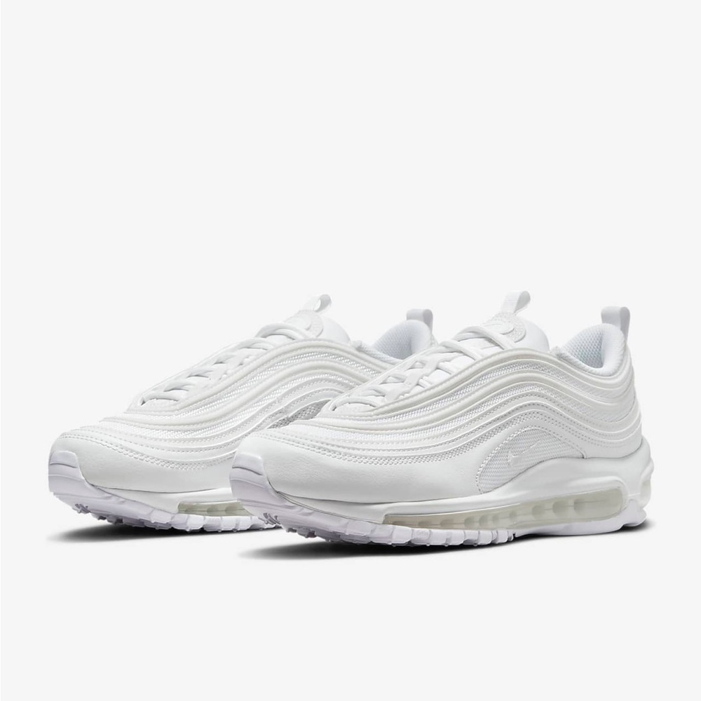 Women’s All-White Air-Cushion Sneakers